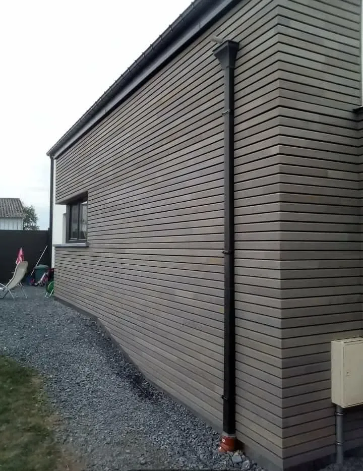 Bardage en bois à Athus